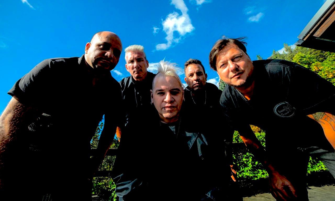 Cabezones encabeza un festival de rock alternativo